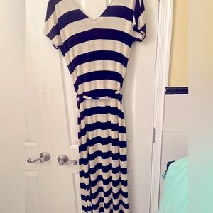 Banana Republic navy & cream striped v-neck dress